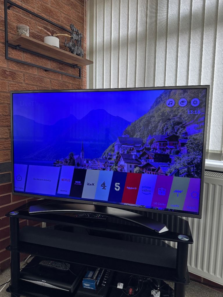 49 Inch 4K UHD LG Smart TV (Has A Blue Tint)