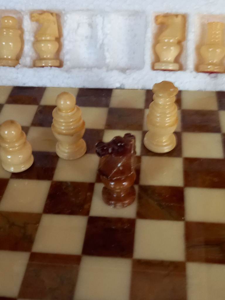 Onyx chess set