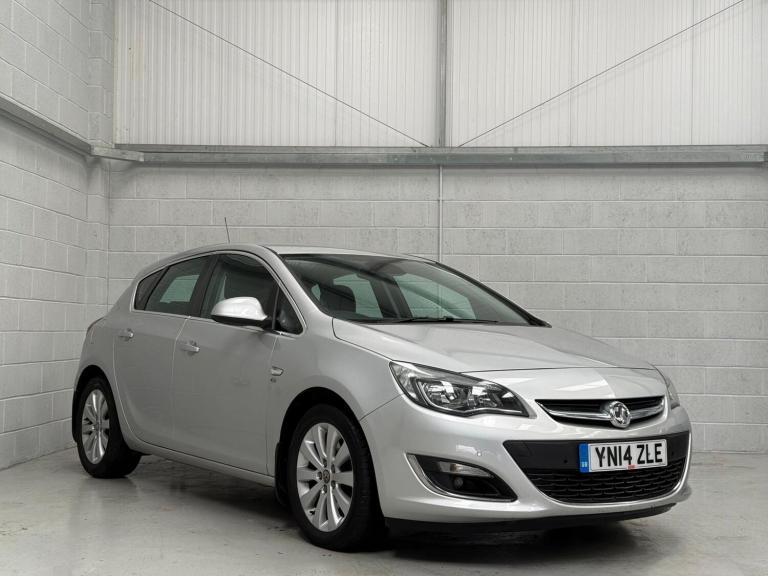 2014 Vauxhall Astra 2.0 CDTi 16V ecoFLEX Elite 5dr HATCHBACK Diesel Manual
