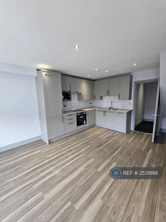 2 bedroom flat in Regent Road, Altrincham, WA14 (2 bed) (#2531868)