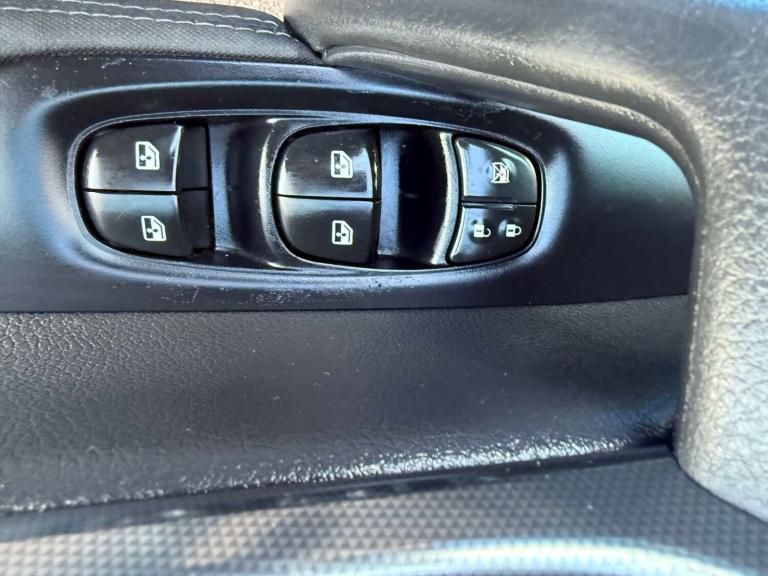 2017 Nissan Qashqai 1.5 Qashqai N-Connecta dCi 5dr SUV Diesel Manual