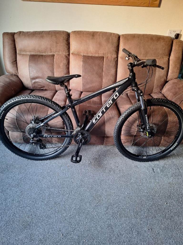 image for Carrera Vengeance mountain bike 27.5inch wheels 24 speed disc brakes IMMACULATE 