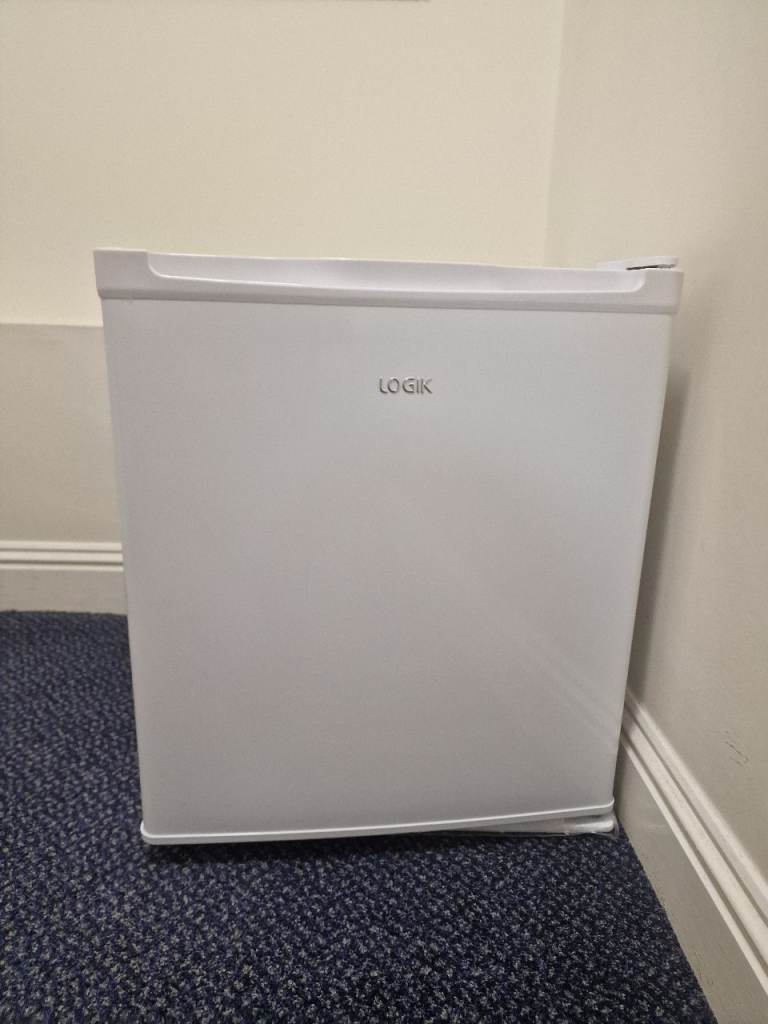 Mini fridge brand new