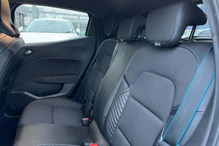 2024 Renault Clio 1.6 E-TECH full hybrid 145 Esprit Alpine 5dr Auto Automatic HATCHBACK PETROL/EL...