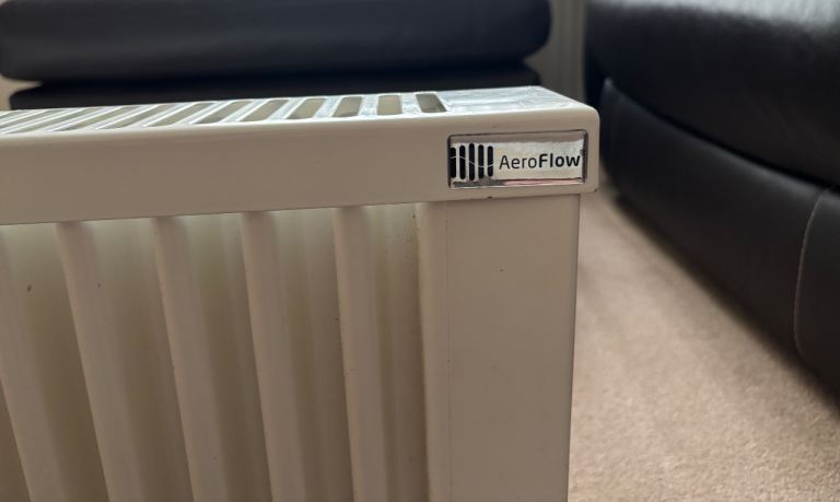 AeroFlow Slim 2000 Electric Heater – 2000W