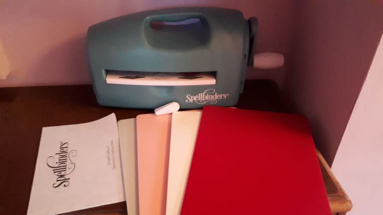 Crafting Spellbinder Grand Calibur Die Cutting Machine