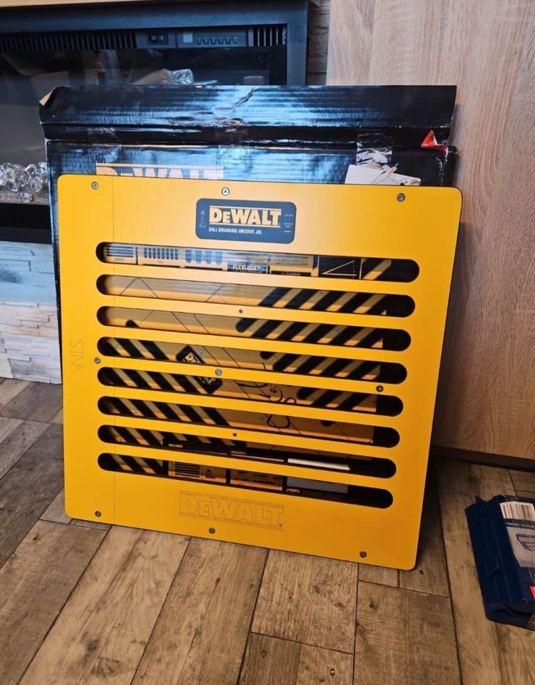 DEWALT DRAINING GROOVE JIG