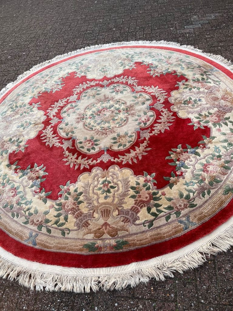 Large Chinese style wool rug 