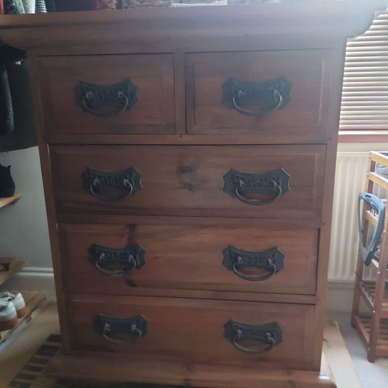 Large chest of drawers 