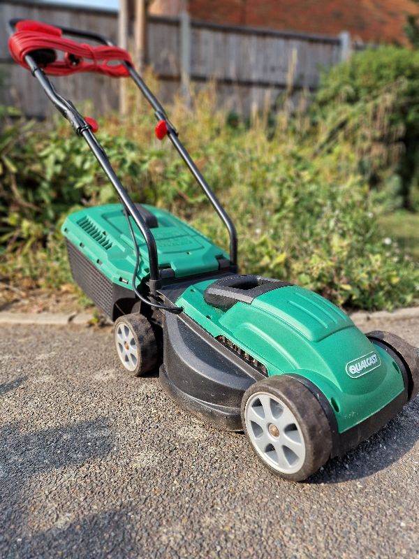 Lawn mower Qualcast SPARES OR REPAIR