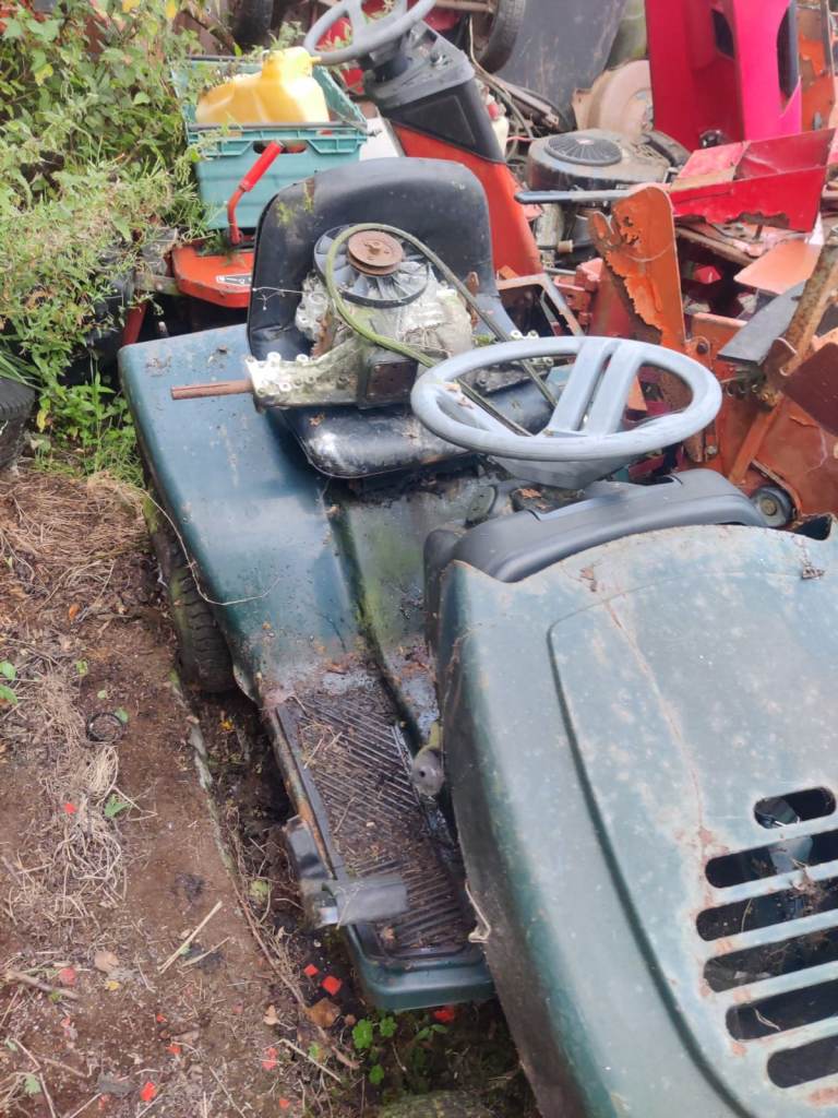 Hayter rideon lawnmower mower projects spares or repair 14 hp vanguard engine