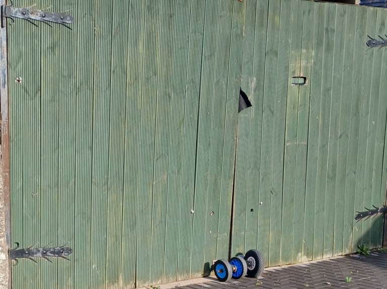 WANTED: Roller Garage Door – Looking for Good Condition