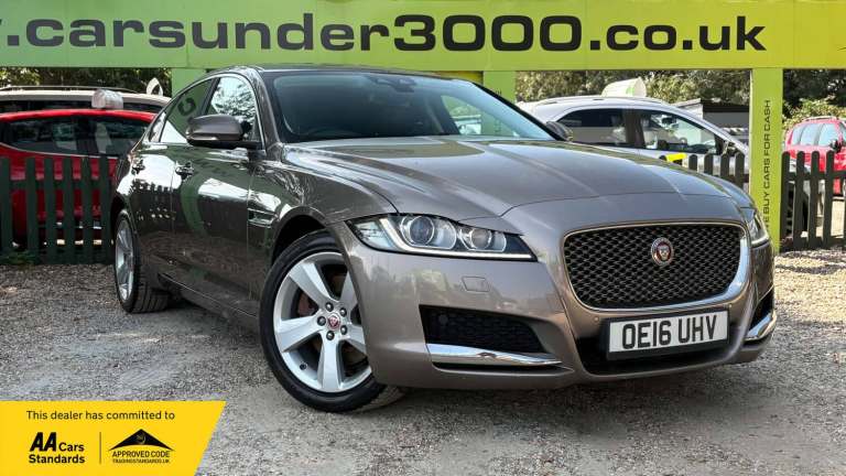 2016 Jaguar XF 2.0d Portfolio Saloon 4dr Diesel Auto AWD Euro 6 (s/s) (180 ps) Saloon Diesel Auto...