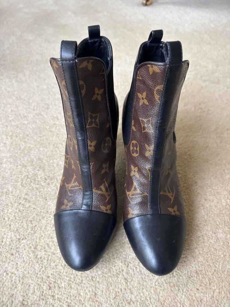 Louis Vuitton Ankle Boots – Brown & Black, very Good Condition