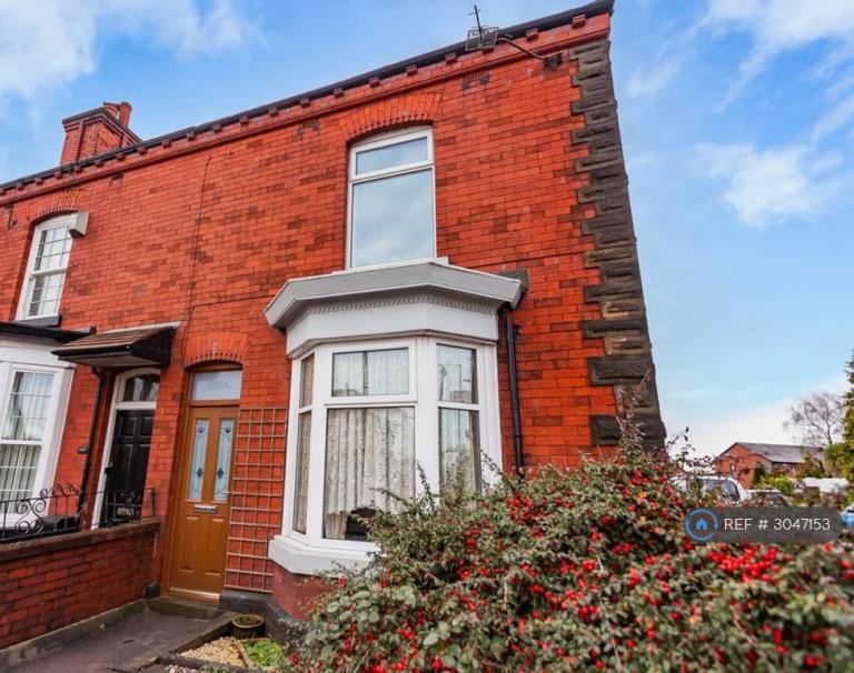 3 bedroom house in Plodder Lane, Farnworth, Bolton, BL4 (3 bed) (#3047153)