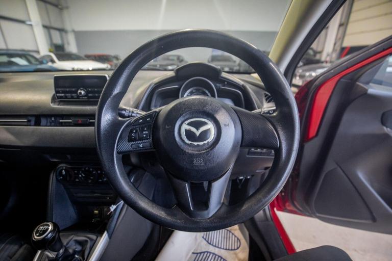 2015 Mazda Mazda2 1.5 75 SE 5dr HATCHBACK PETROL Manual