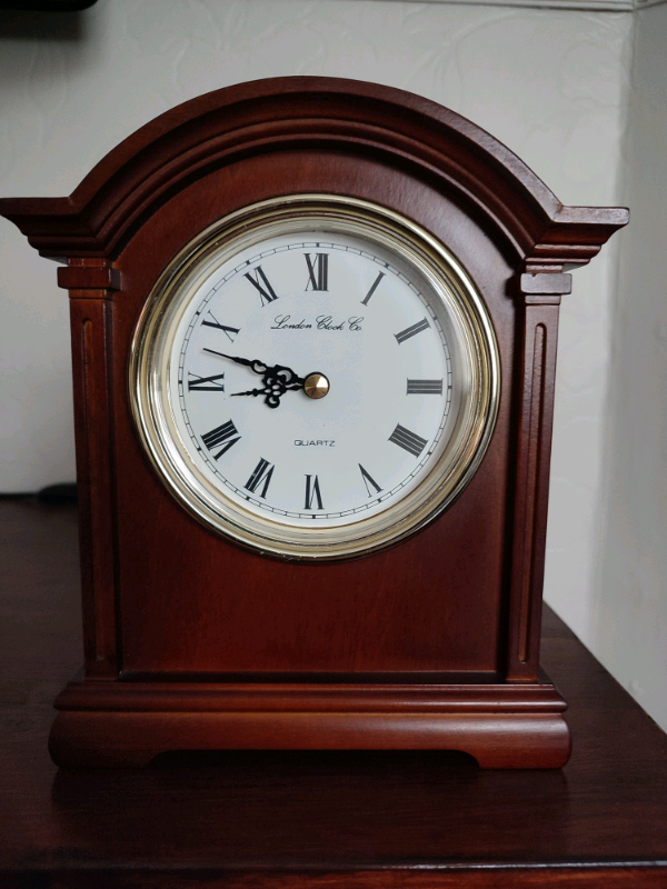 Mantle clock