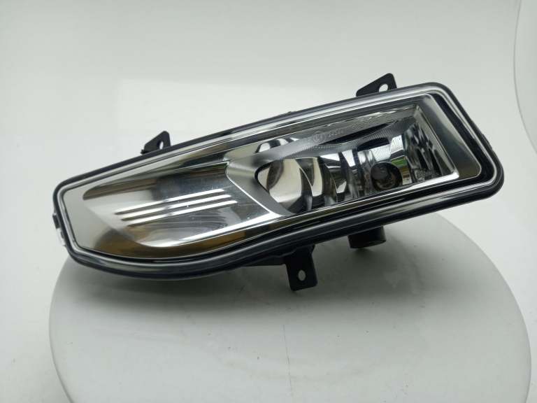Nissan Micra Fog Lamp 2016-2022 5 Door Hatchback 261558995a
