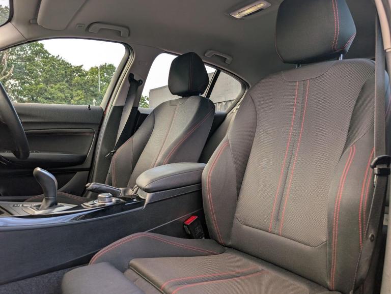 2017 BMW 1 Series 2.0 120i Sport Auto Euro 6 (s/s) 5dr HATCHBACK Petrol Automatic