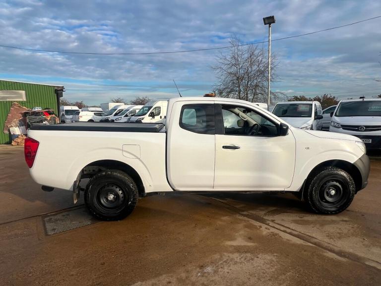 2018 Nissan Navara 2.3 dCi Visia King Pickup Extended Cab 4dr Diesel Manual 4WD Euro 6 (s/s) ( Pi...