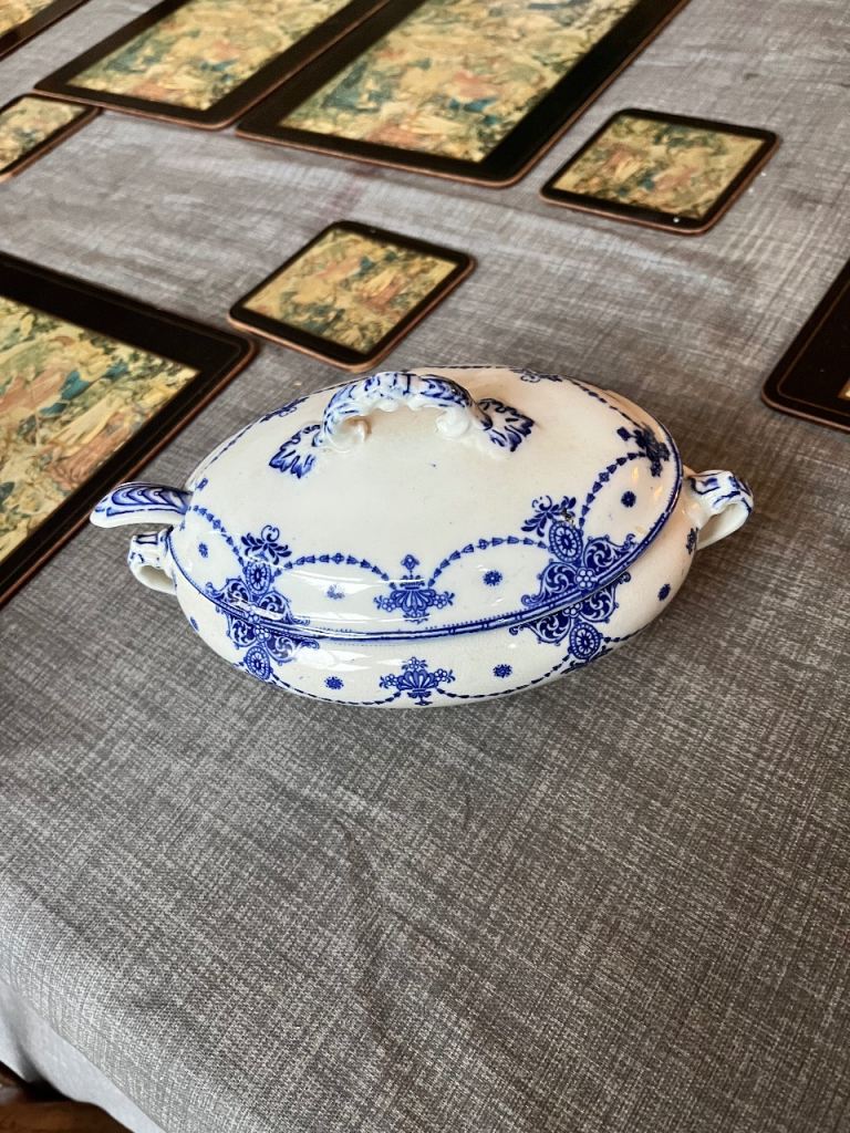 Carlton serving dish 