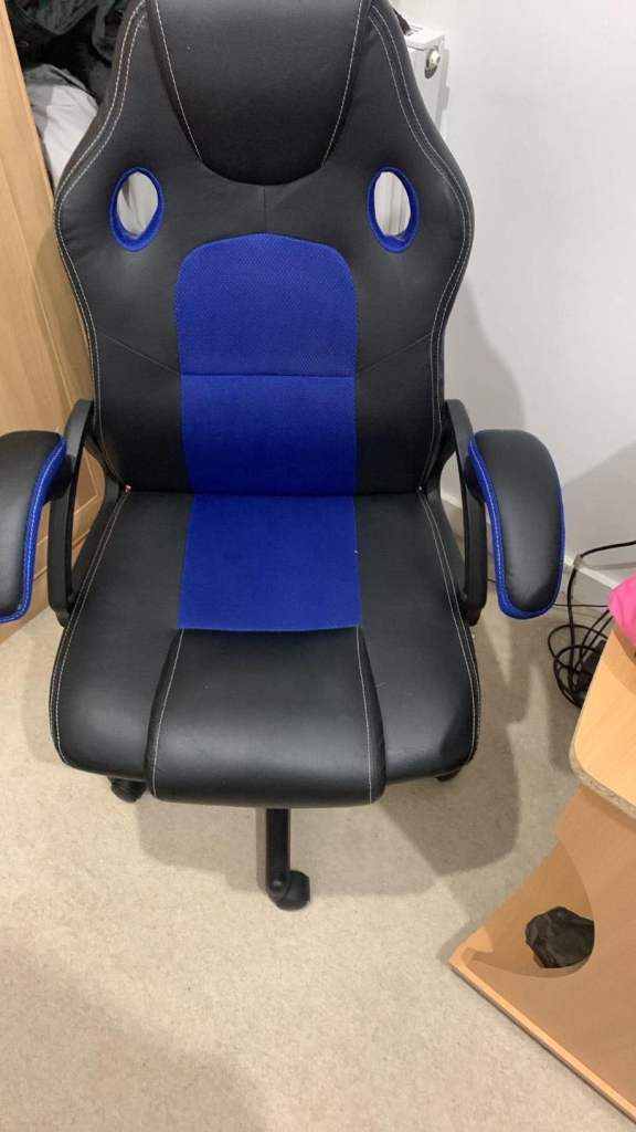 Black and Blue Gaming Office Chair – Good Condition