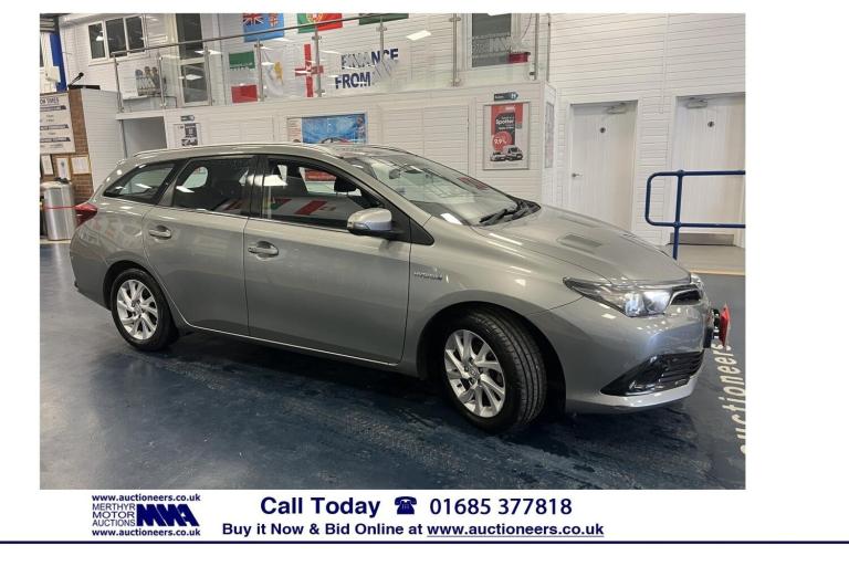 2017 Toyota Auris BUSINESS EDITION TSS HEV 1.8VVT-I CVT AUTO HYBRID 5 DOOR ESTATE ----------- EST...