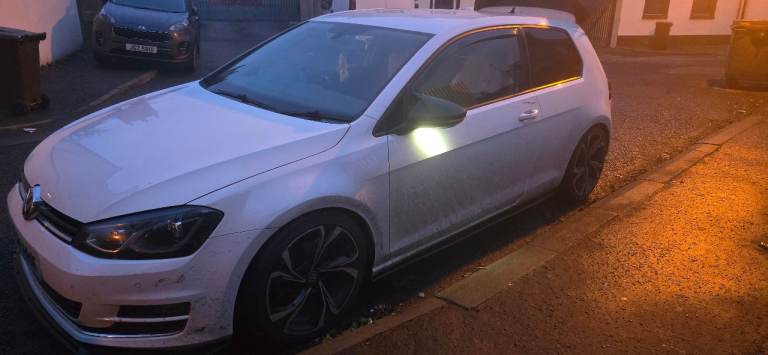 Volkswagen, GOLF, Hatchback, 2014, Manual, 1968 (cc), 3 doors