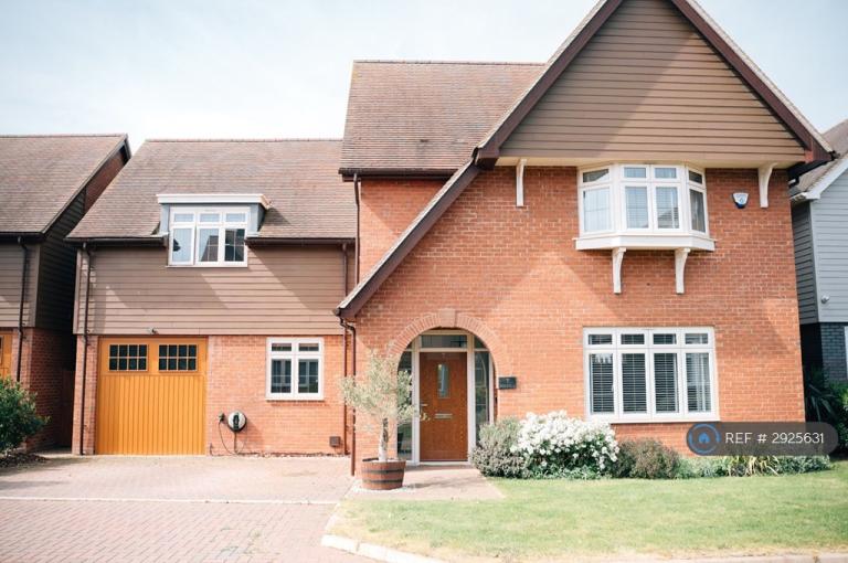 4 bedroom house in Greenford Crescent, Milton Keynes, MK10 (4 bed) (#2925631)