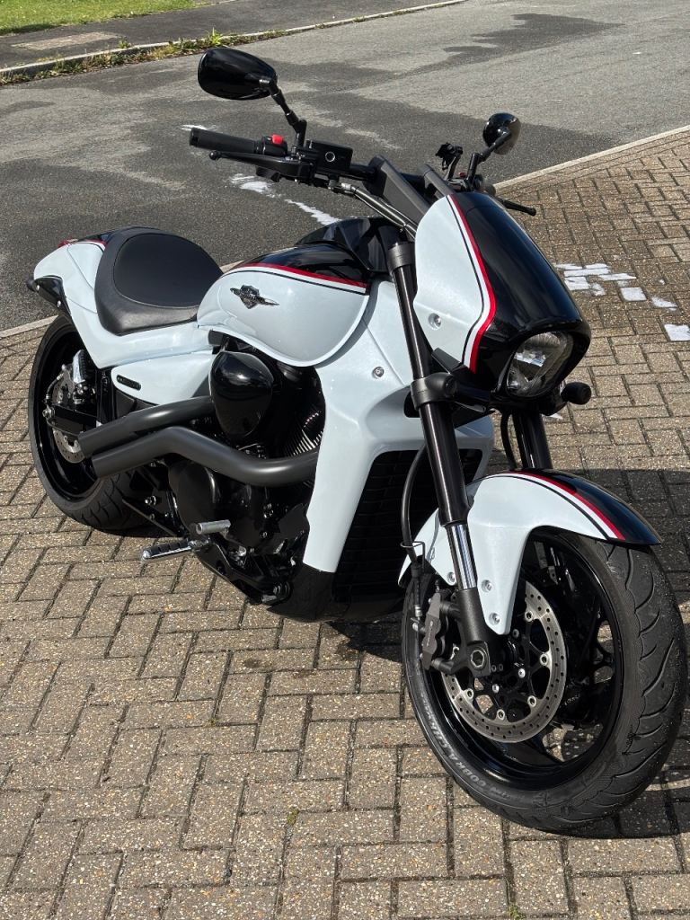 Suzuki M1800R Intruder BOSS Edition 