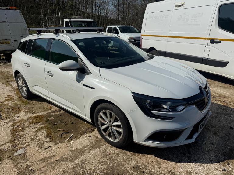 2019 RENAULT MEGANE ESTATE PLAY 1,5 DCI 115 DIRECT COMPANY SPARES OR REPAIRS 
