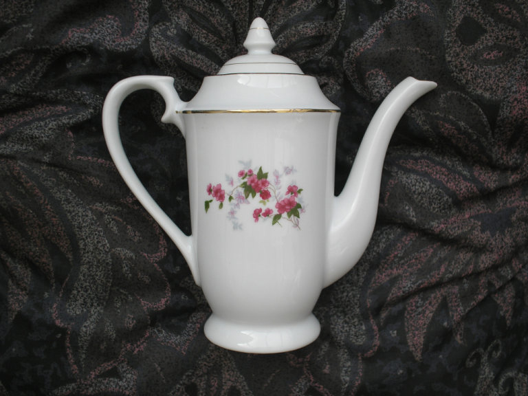  COFFEE POT, China...unused