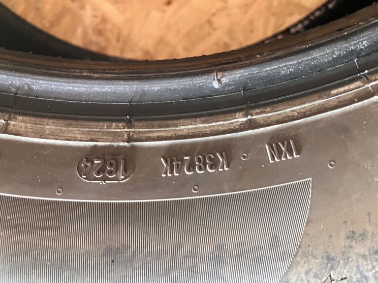 Tyre Pirelli 235x60x18 103V