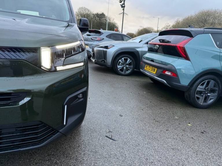 2025 Citroen Berlingo 100kW Plus XL 52kWh 5dr Auto [7 Seat] MPV ELECTRIC Automatic