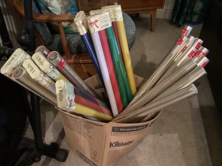 Large Selection of New Colourful Christmas Wrapping Paper X001