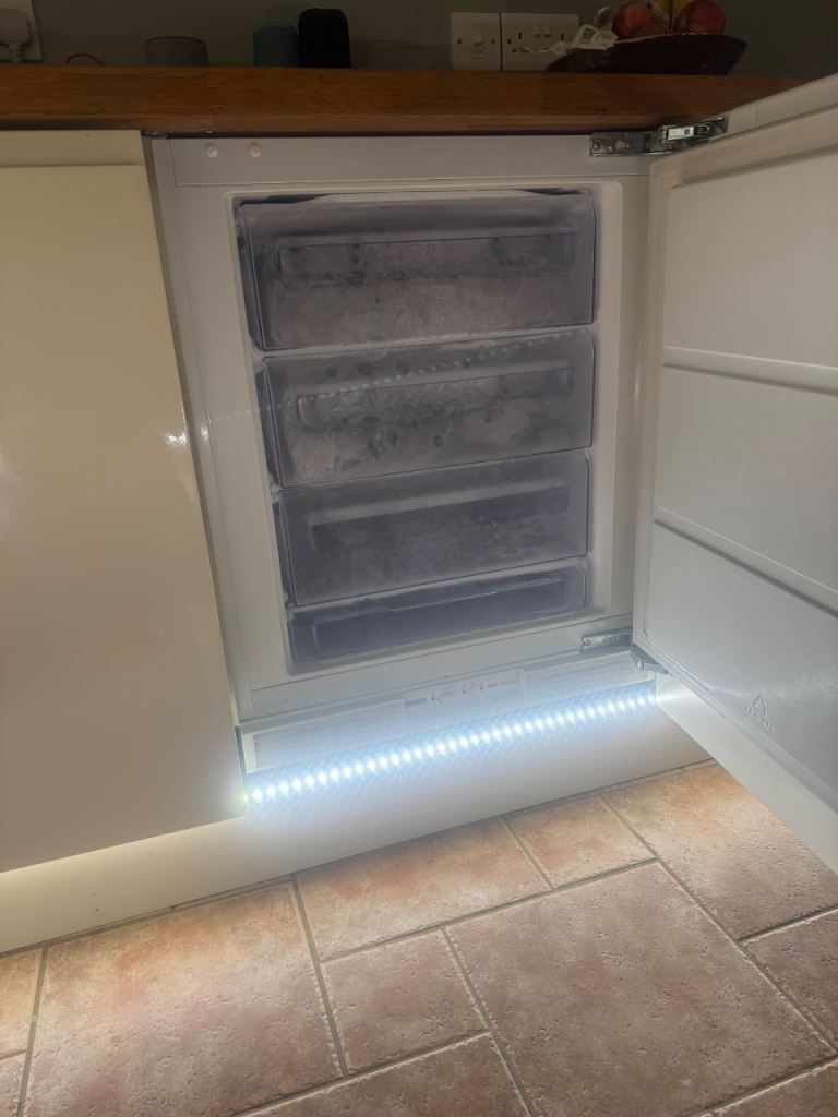 Zanussi Integrated Freezer – Under Counter – 4 Drawer – A+ Rated