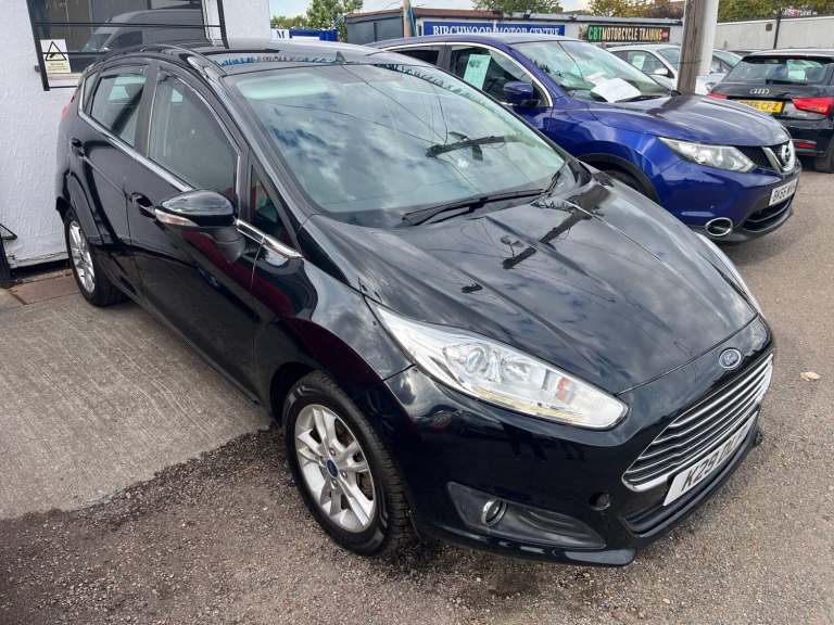 2017 Ford Fiesta 1.0T EcoBoost Zetec Euro 6 (s/s) 5dr HATCHBACK Petrol Manual