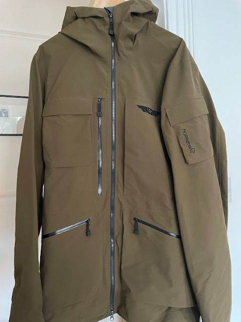Norrona Mens Tamock Goretex Ski/ snowboard jacket