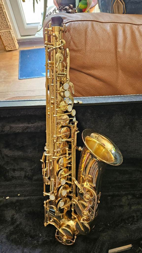Evette alto saxophone branding, serial number 550987,