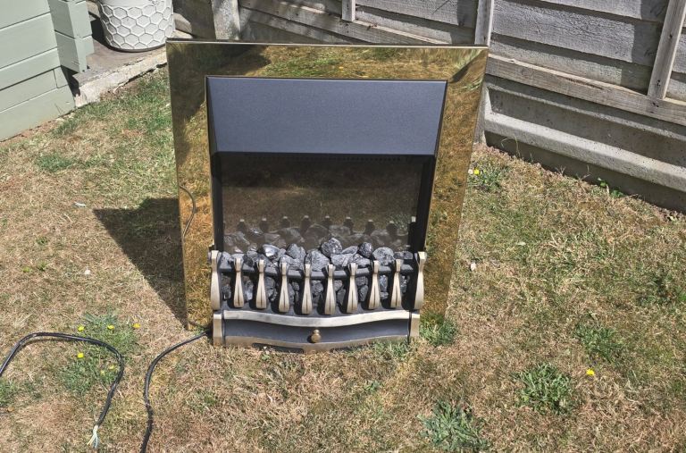 Electric fireplace 