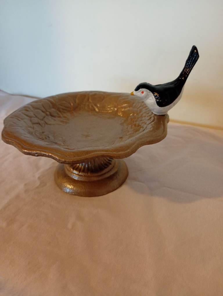Bird bath 