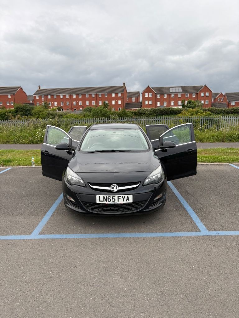 Vauxhall, ASTRA, Hatchback, 2015, Manual, 1598 (cc), 5 doors