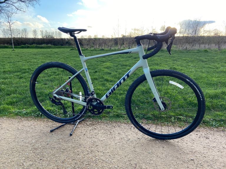 Giant revolt 1 gravel bike