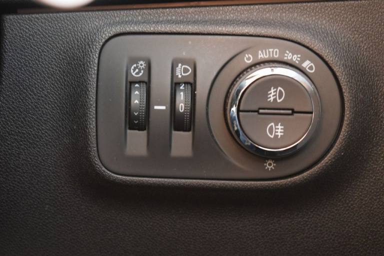 2019 Vauxhall Corsa 1.4i Griffin Hatchback 5dr Petrol Auto Euro 6 (90 ps) Hatchback Petrol Automatic