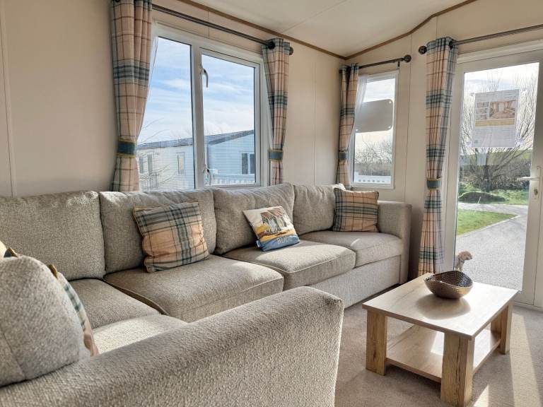 PRE-LOVED HOLIDAY HOME IN CORNWALL! | 12 Month Park