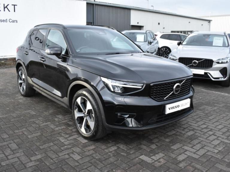 VOLVO XC40 2.0 B3P Plus Dark 5dr Auto