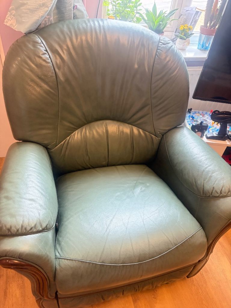 Green Leather Armchair with Footrest – Good Condition