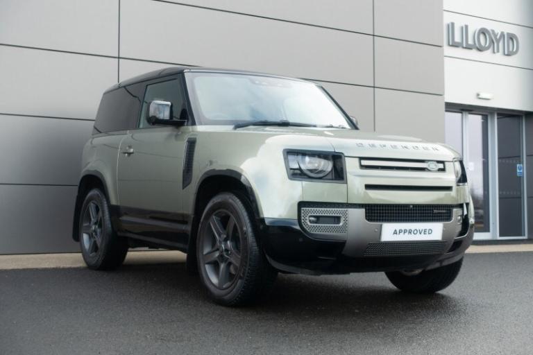 LAND ROVER DEFENDER 3.0 D250 X-Dynamic SE 90 3dr Auto