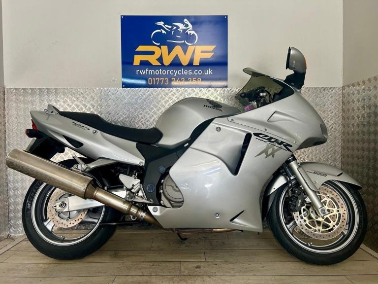 HONDA CBR 1100 XX SUPER BLACKBIRD, 2004, 54 REG, ONLY 8,690 MILES!! SUPERB COND