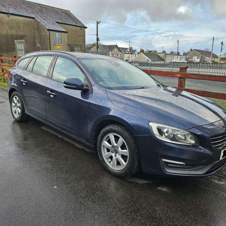 VOLVO V60 DIESEL ESTATE 2014  POSS P/X FOR AUTO CASH EITHER WAY.  VERY CHEAP ROAD TAX £20 PER YEAR